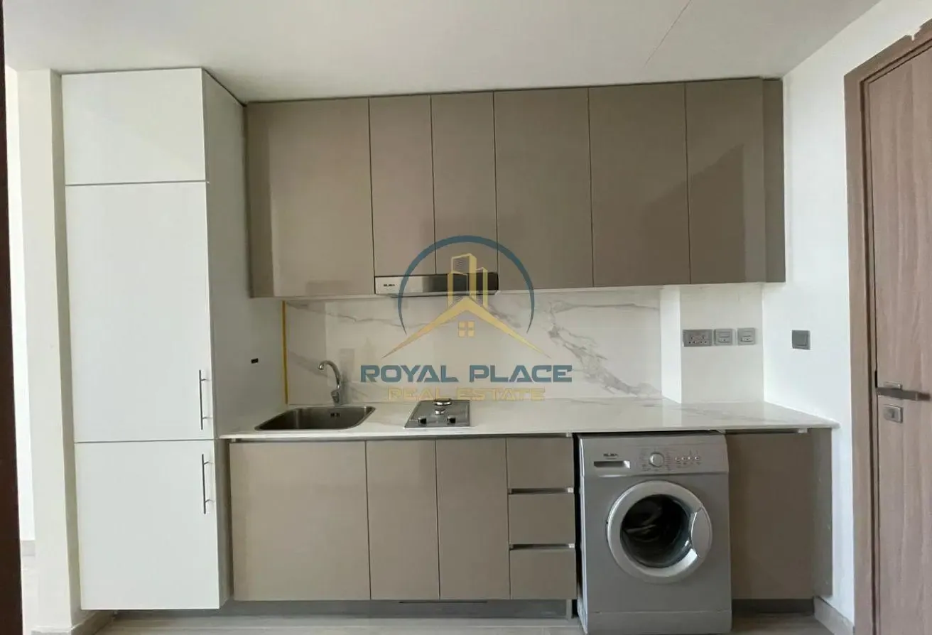 Spacious Studio Apartment | Unfurnished