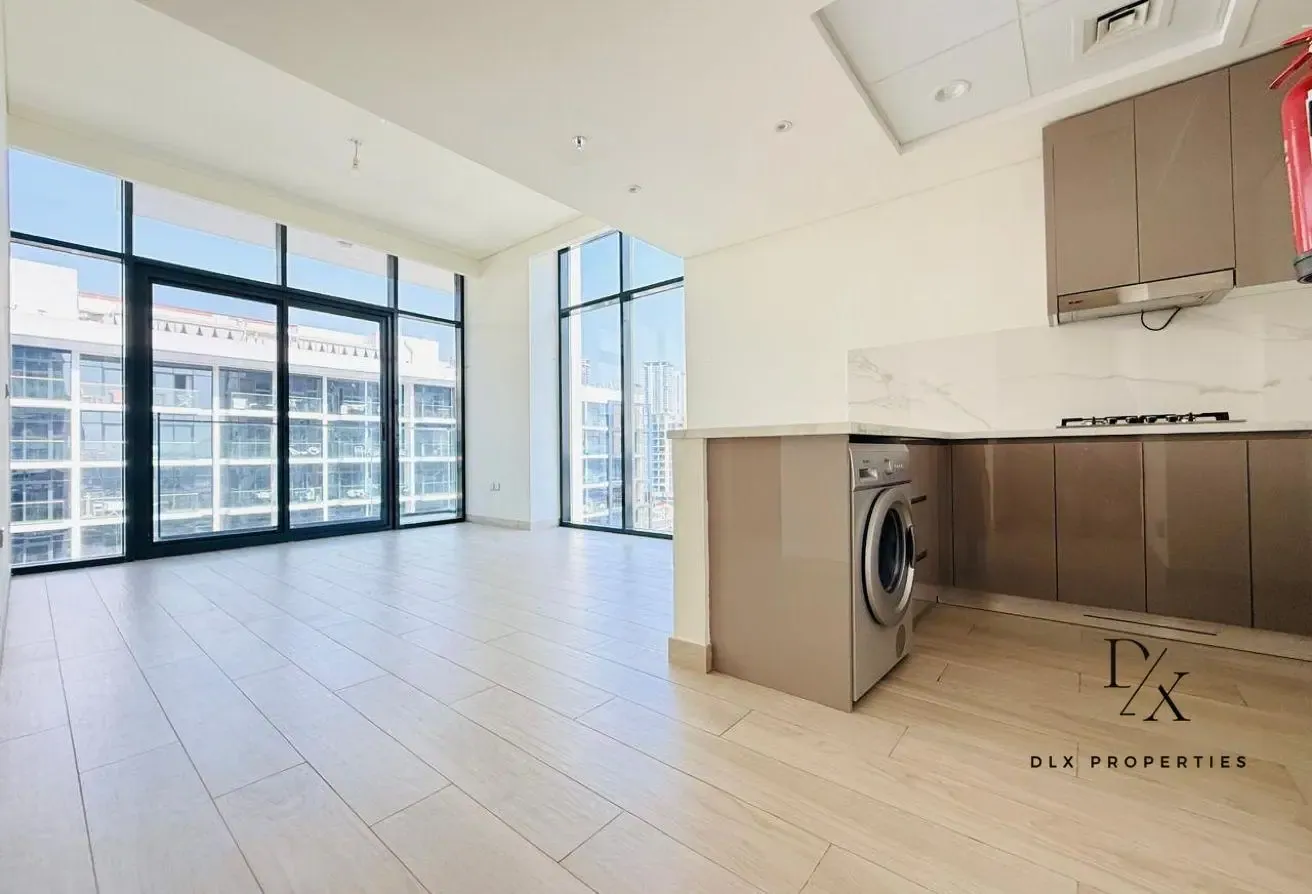 READY TO MOVE || CHILLER FREE || U SHAPE KITCHEN