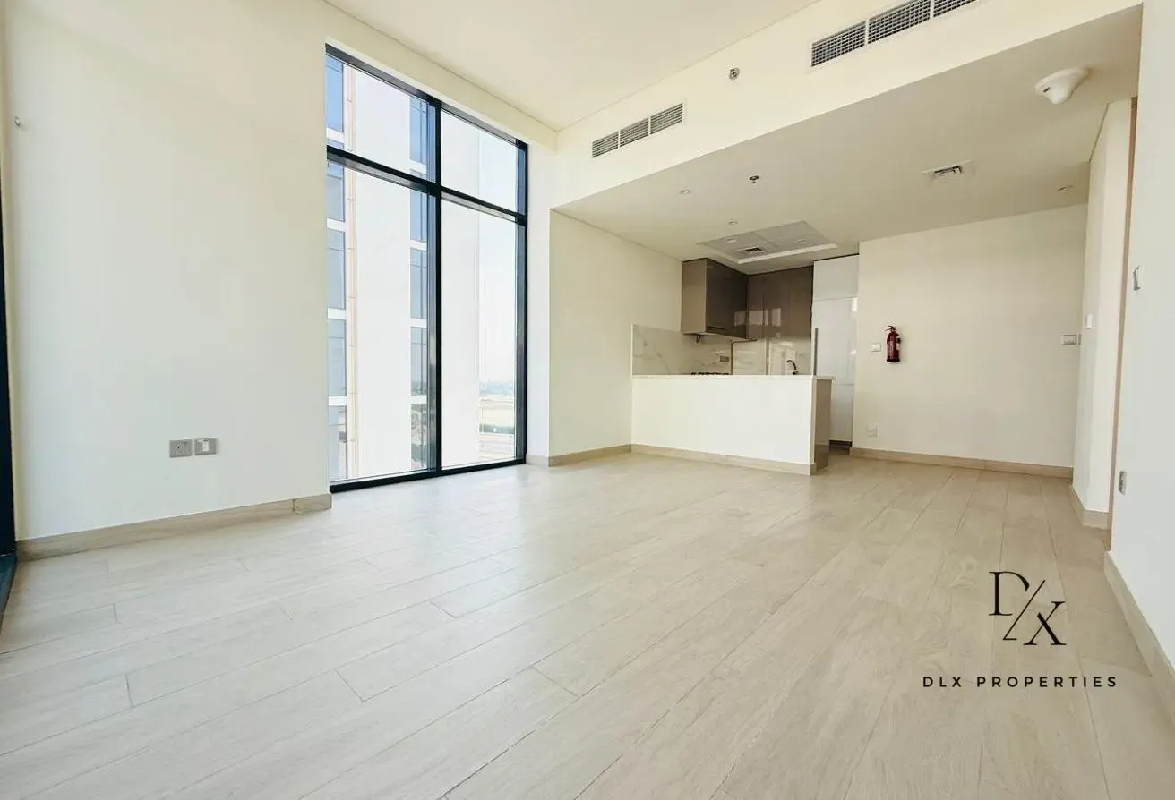 READY TO MOVE || CHILLER FREE || U SHAPE KITCHEN