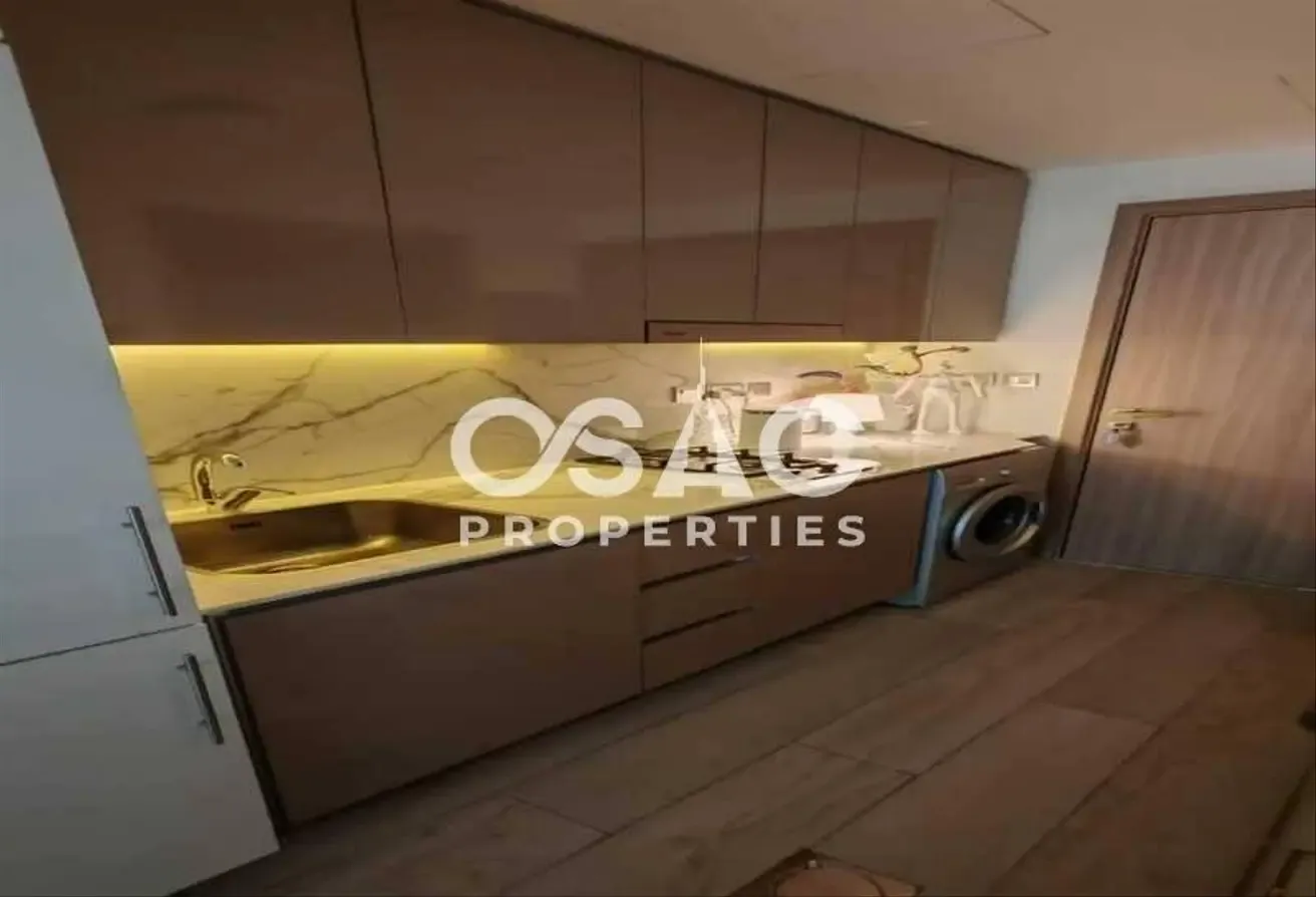 HOT OFFER | READY TO MOVE | SPACIOUS | 5 CHEQUE