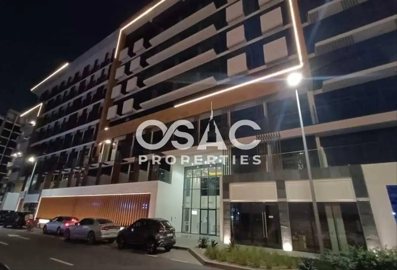 HOT OFFER | READY TO MOVE | SPACIOUS | 5 CHEQUE