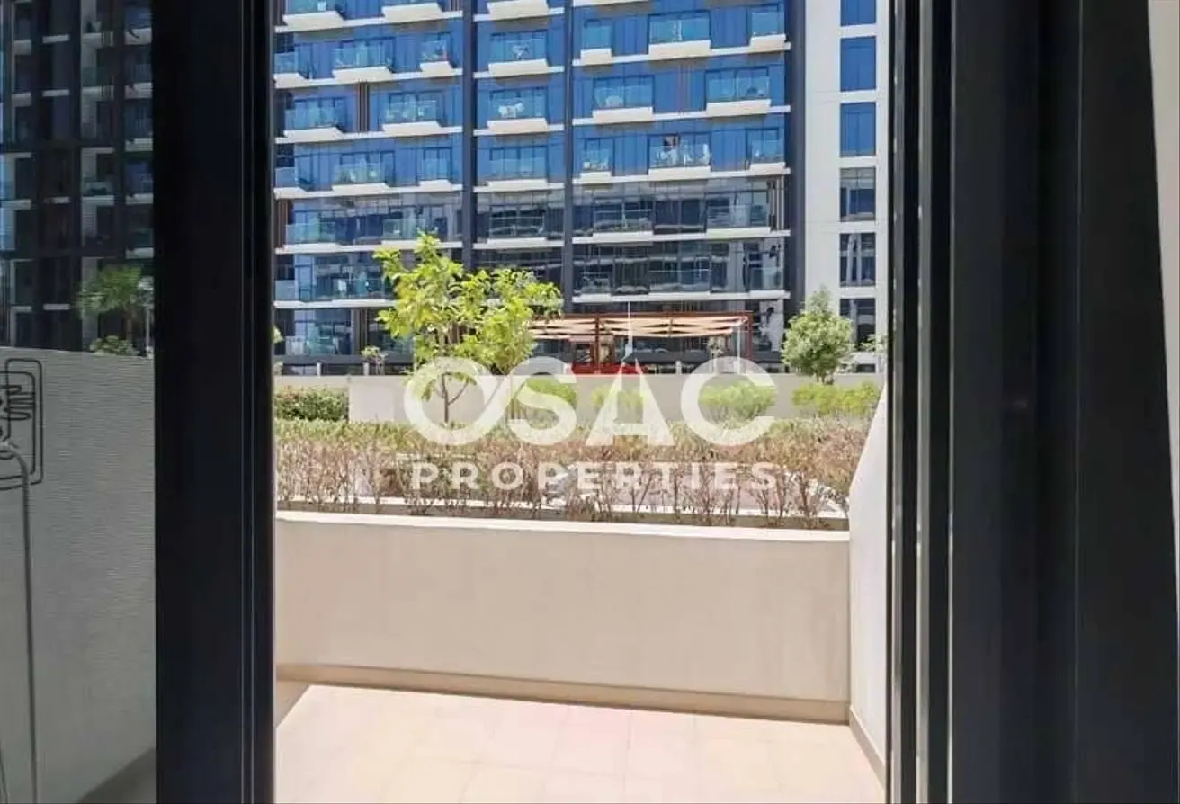 HOT OFFER | READY TO MOVE | SPACIOUS | 5 CHEQUE