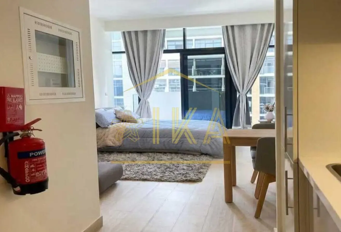 Stylish and Bright | Pool View | Prime Location