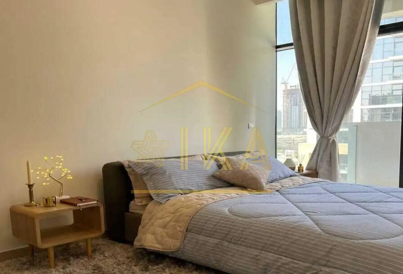 Stylish and Bright | Pool View | Prime Location