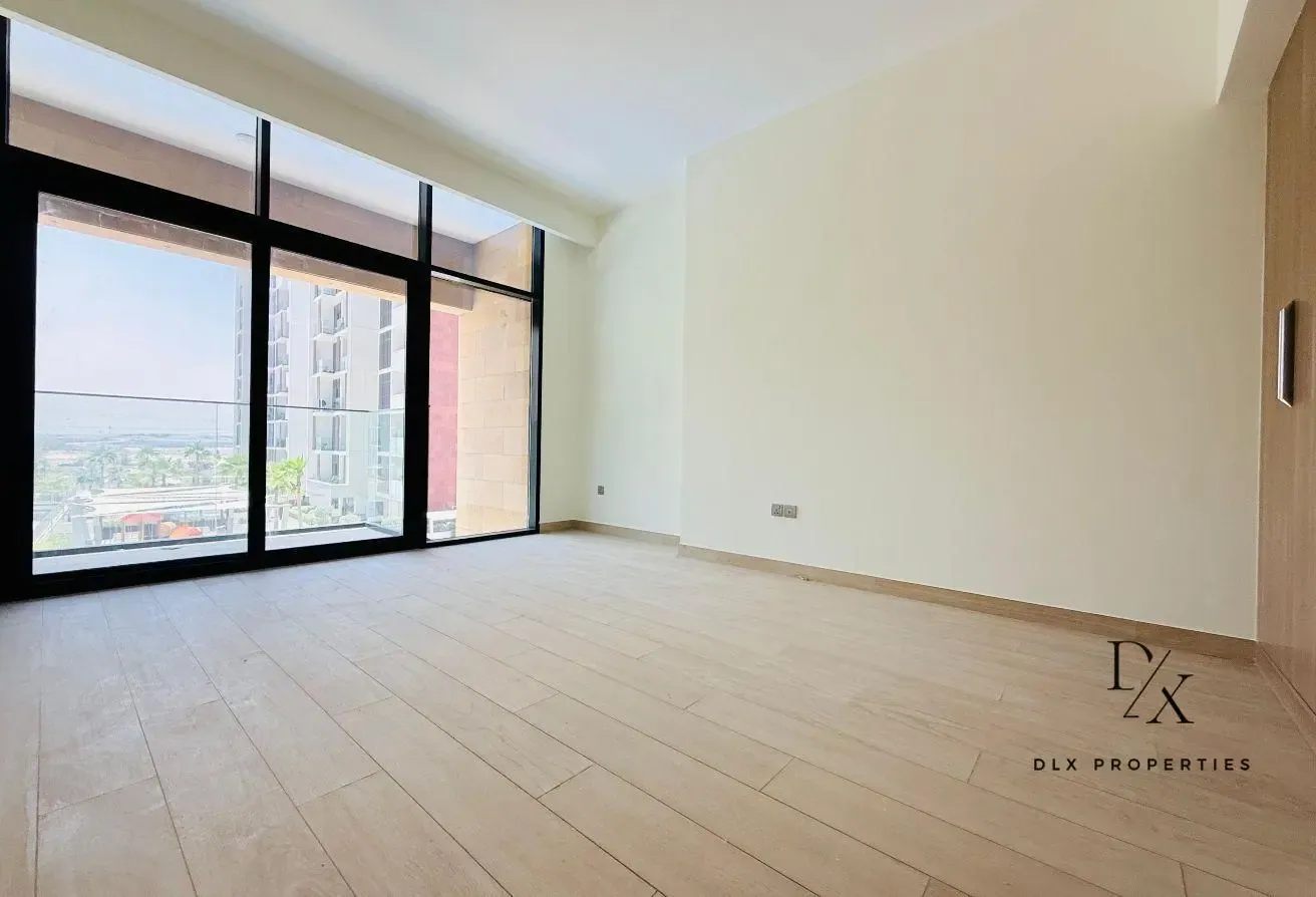 POOL FACING | SPACIOUS | READY TO MOVE
