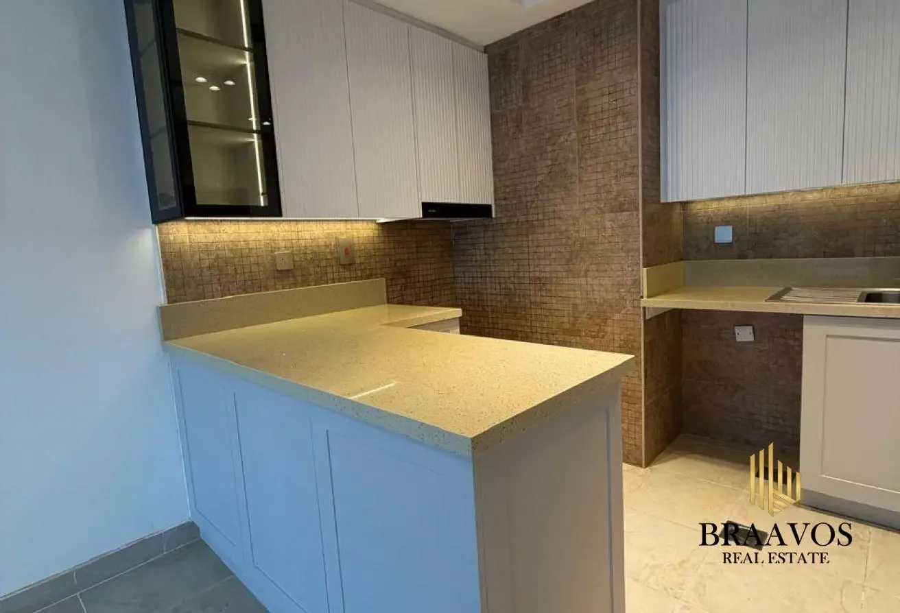 UPGRADED | HIGHER FLOOR | UNFURNISHED
