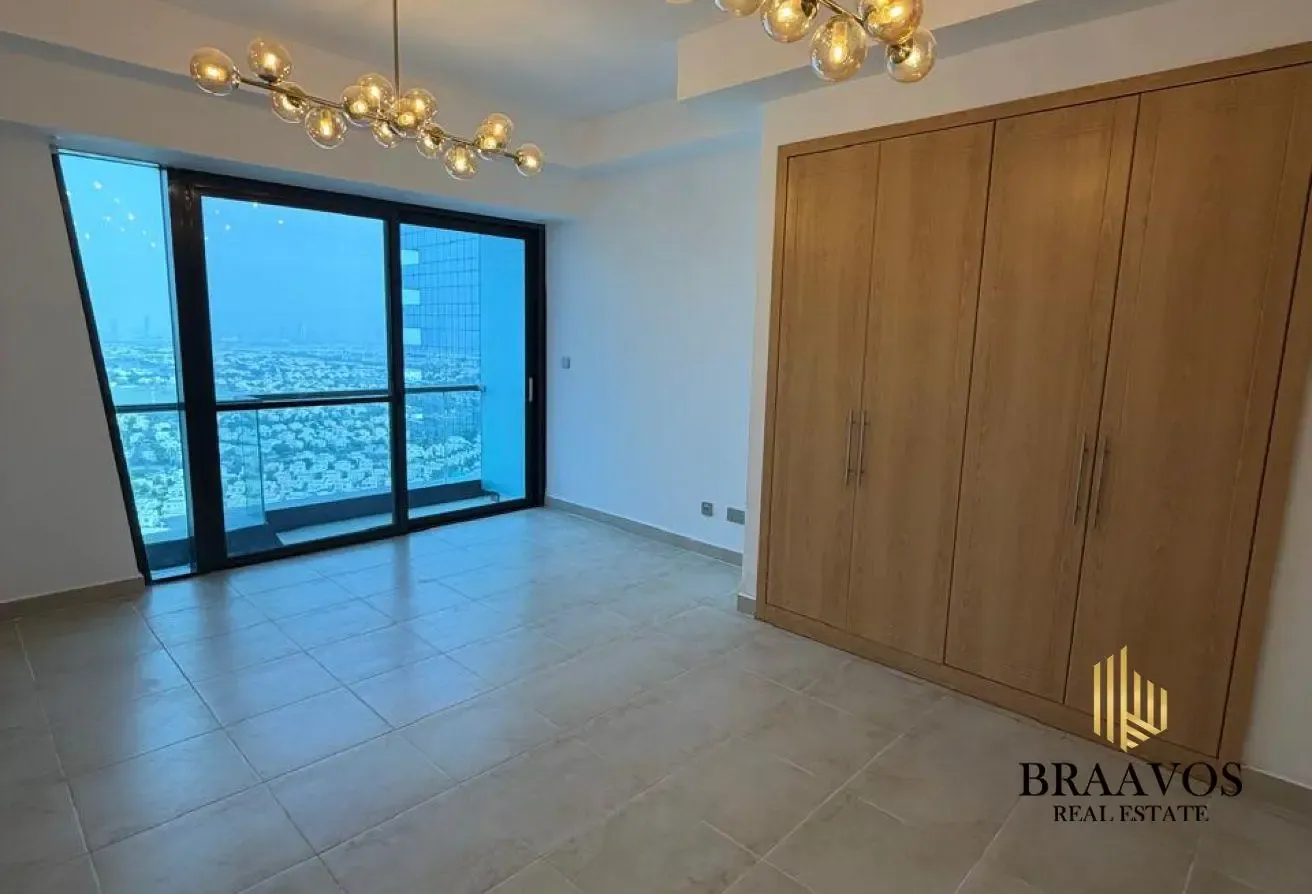 UPGRADED | HIGHER FLOOR | UNFURNISHED