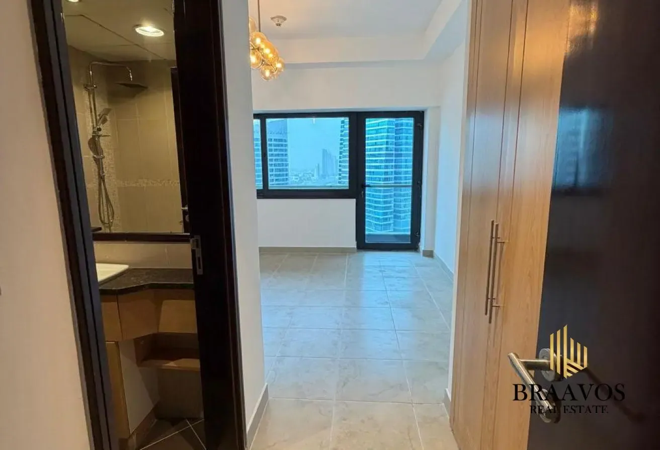 UPGRADED | HIGHER FLOOR | UNFURNISHED