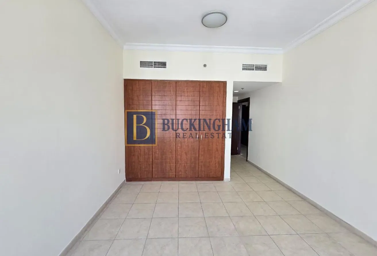 Unfurnished 1BR | Lake View I Avail in Sep