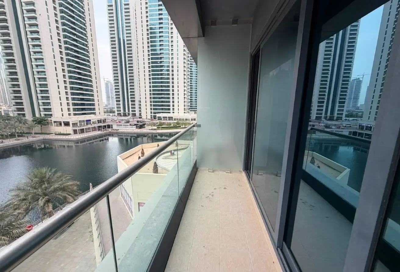 STUDIO WITH BALCONY| LAKE VIEW| READY TO MOVE|