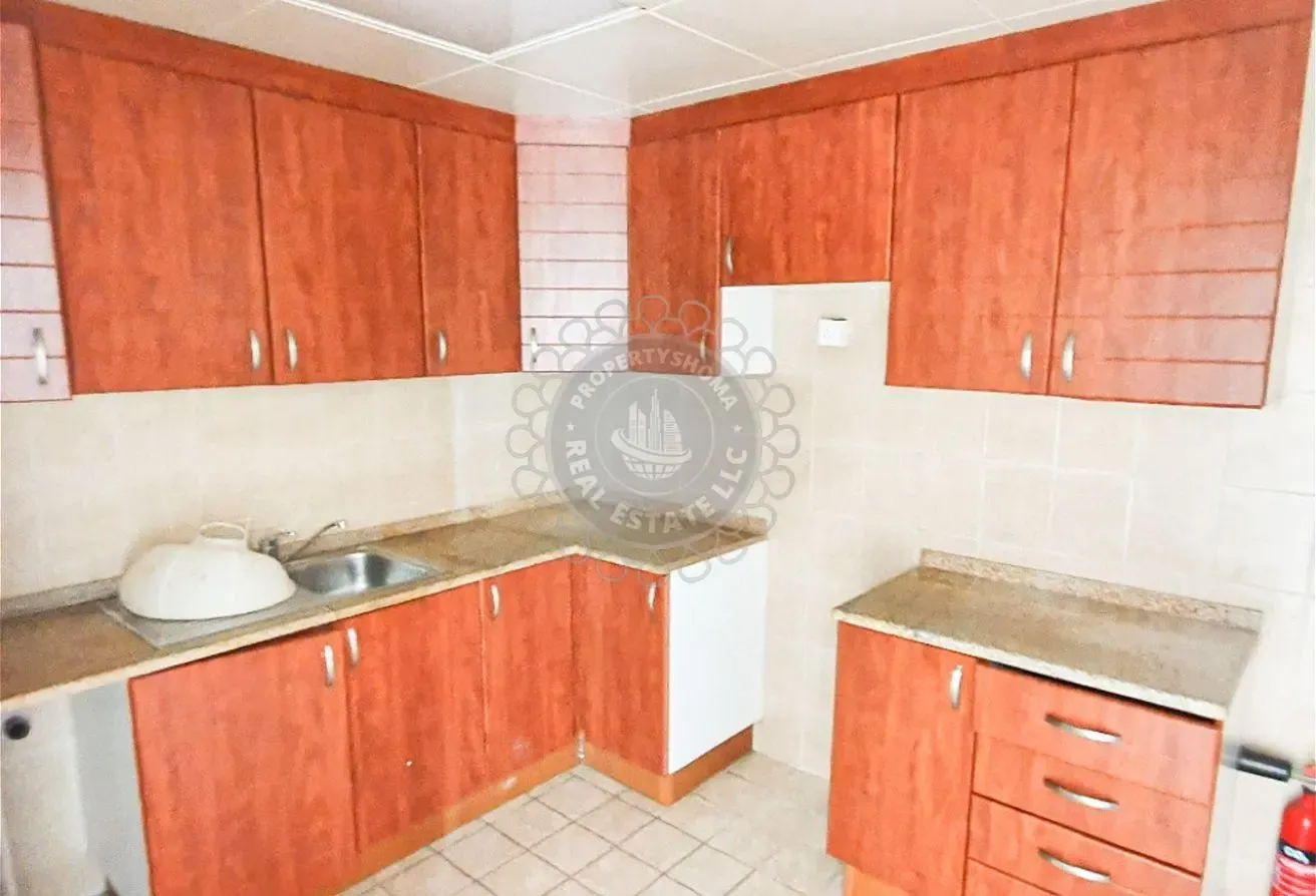 1BR Bight APT  | High Floor | Near Metro