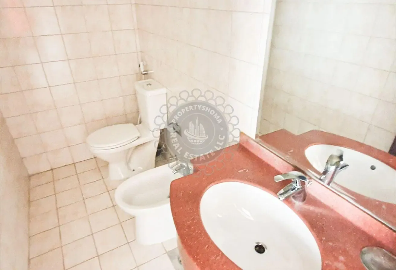 1BR Bight APT  | High Floor | Near Metro