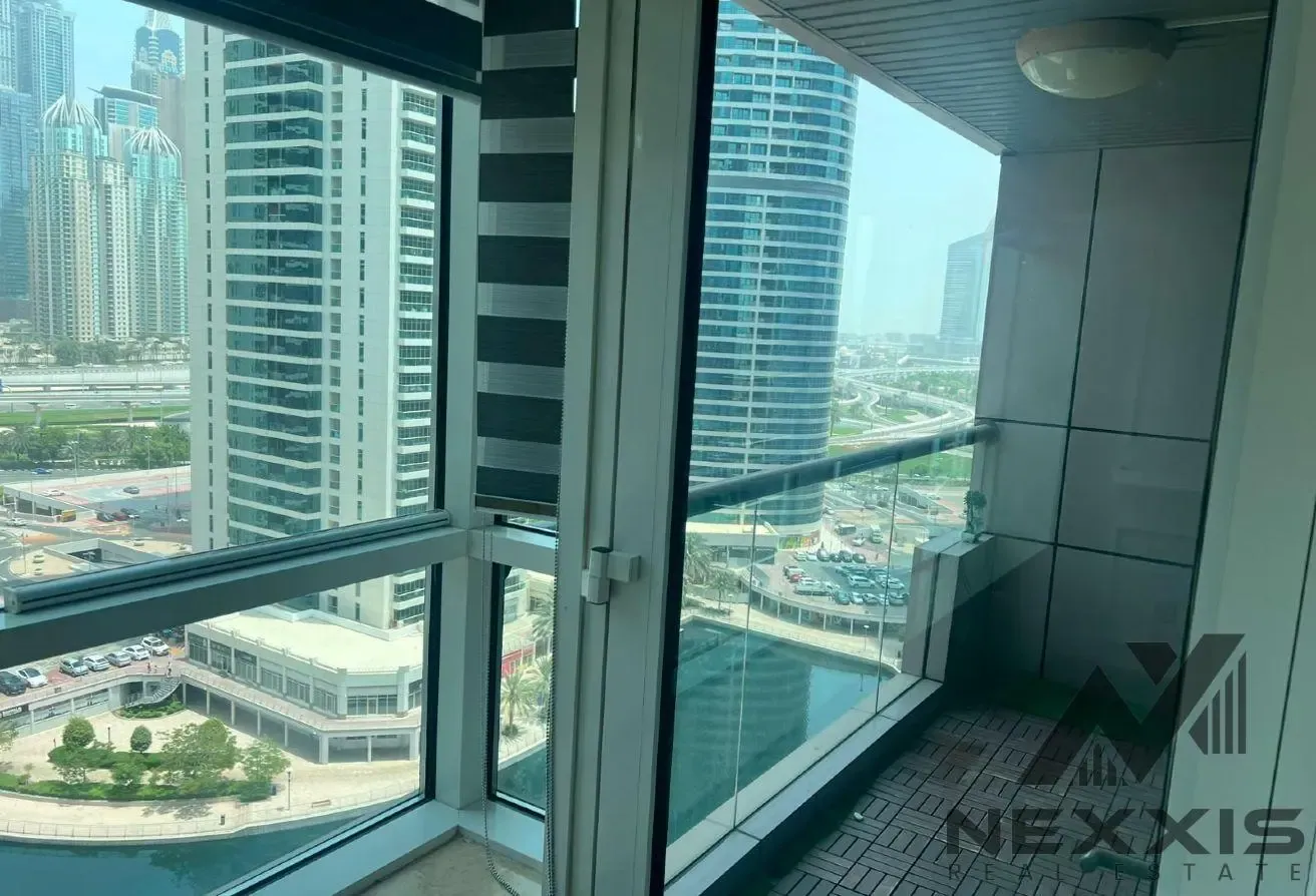Lake View |Un-Furnished |Spacious |Well Maintained