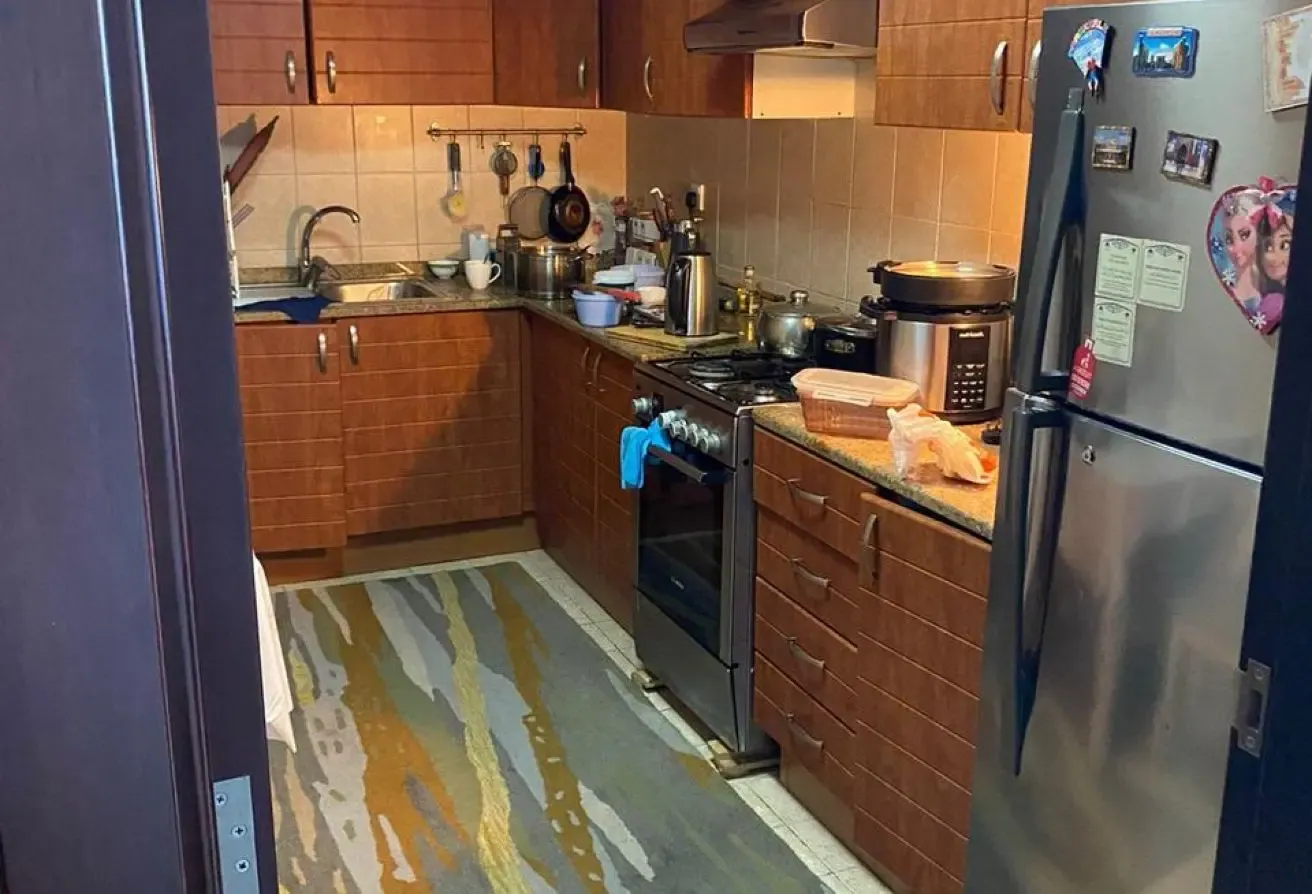 2BHK WITH BALCONY| LOW PRICE| LAKE VIEW| VACANT|