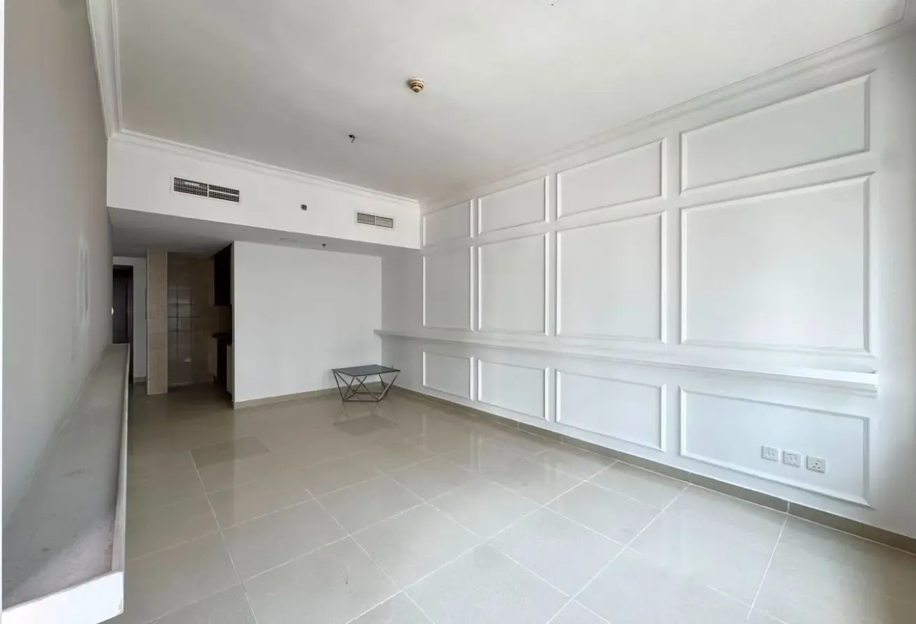 UPGRADED UNIT|READY TO MOVE| HOT DEAL|WITH BALCONY