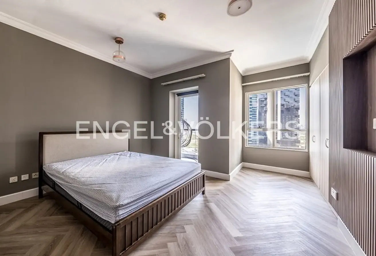 Upgraded | Lake View | Semi-Furnished