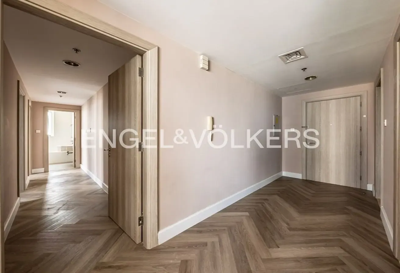 Upgraded | Lake View | Semi-Furnished