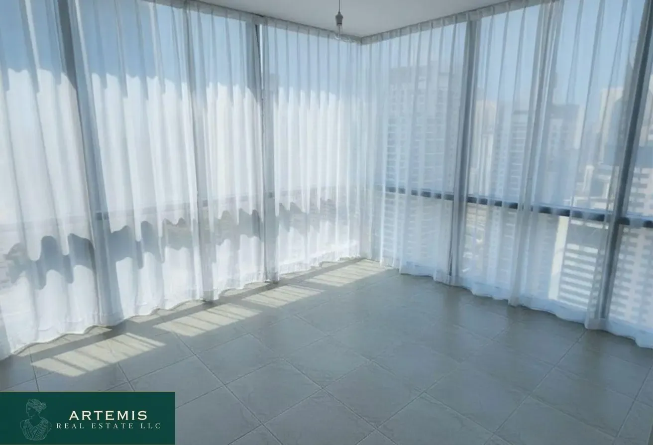 Vacant|Higher Floor with Lake and Panoramic Views