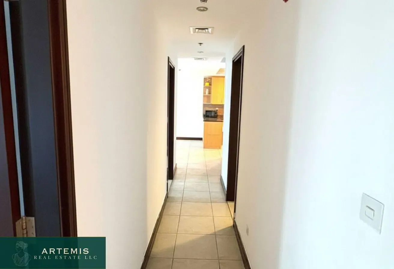 Vacant|Higher Floor with Lake and Panoramic Views