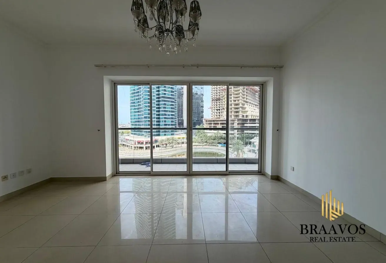 SPACIOUS | LAKE VIEW | PREMIUM