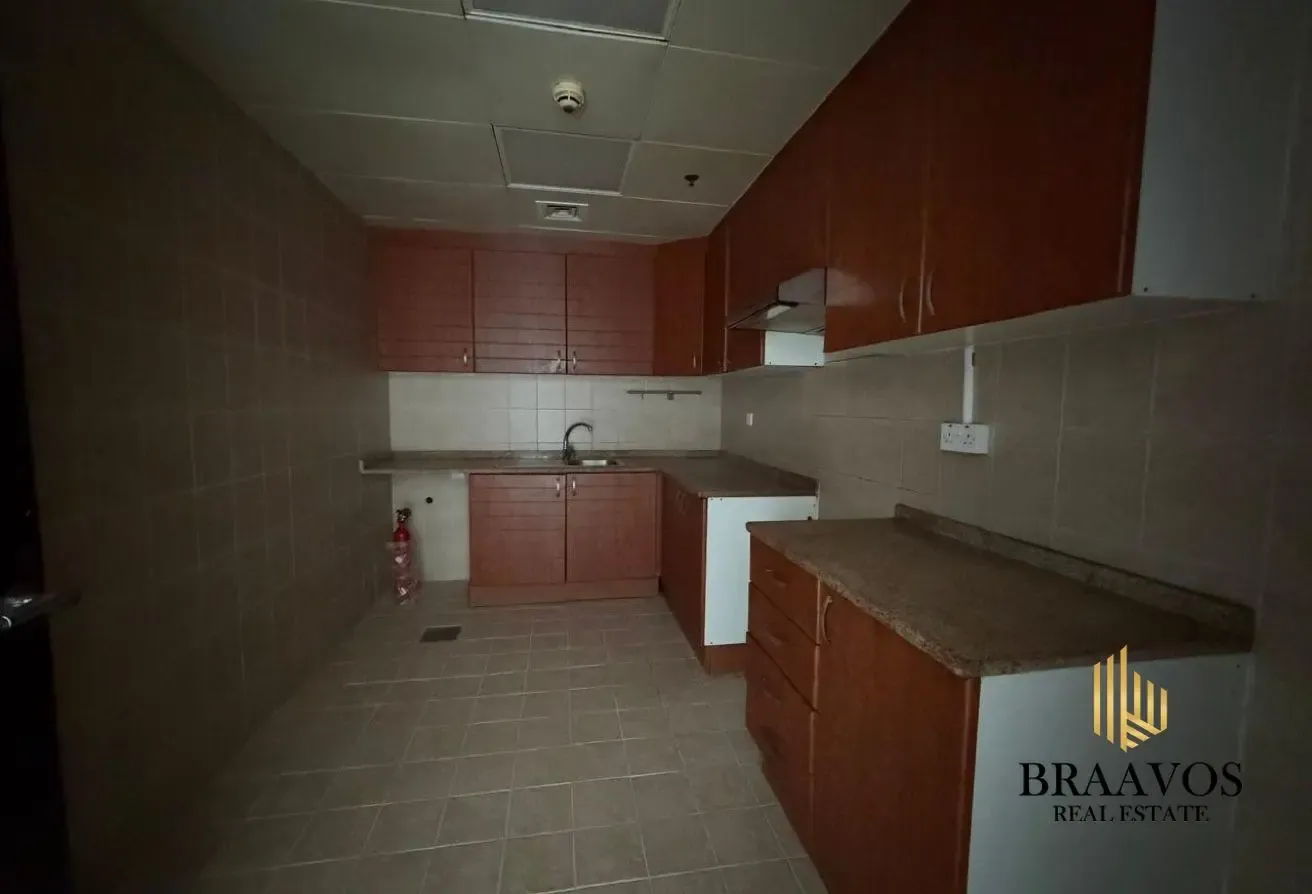 SPACIOUS | LAKE VIEW | PREMIUM