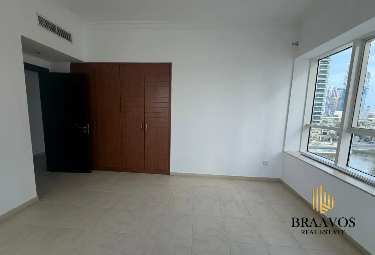 SPACIOUS | LAKE VIEW | PREMIUM
