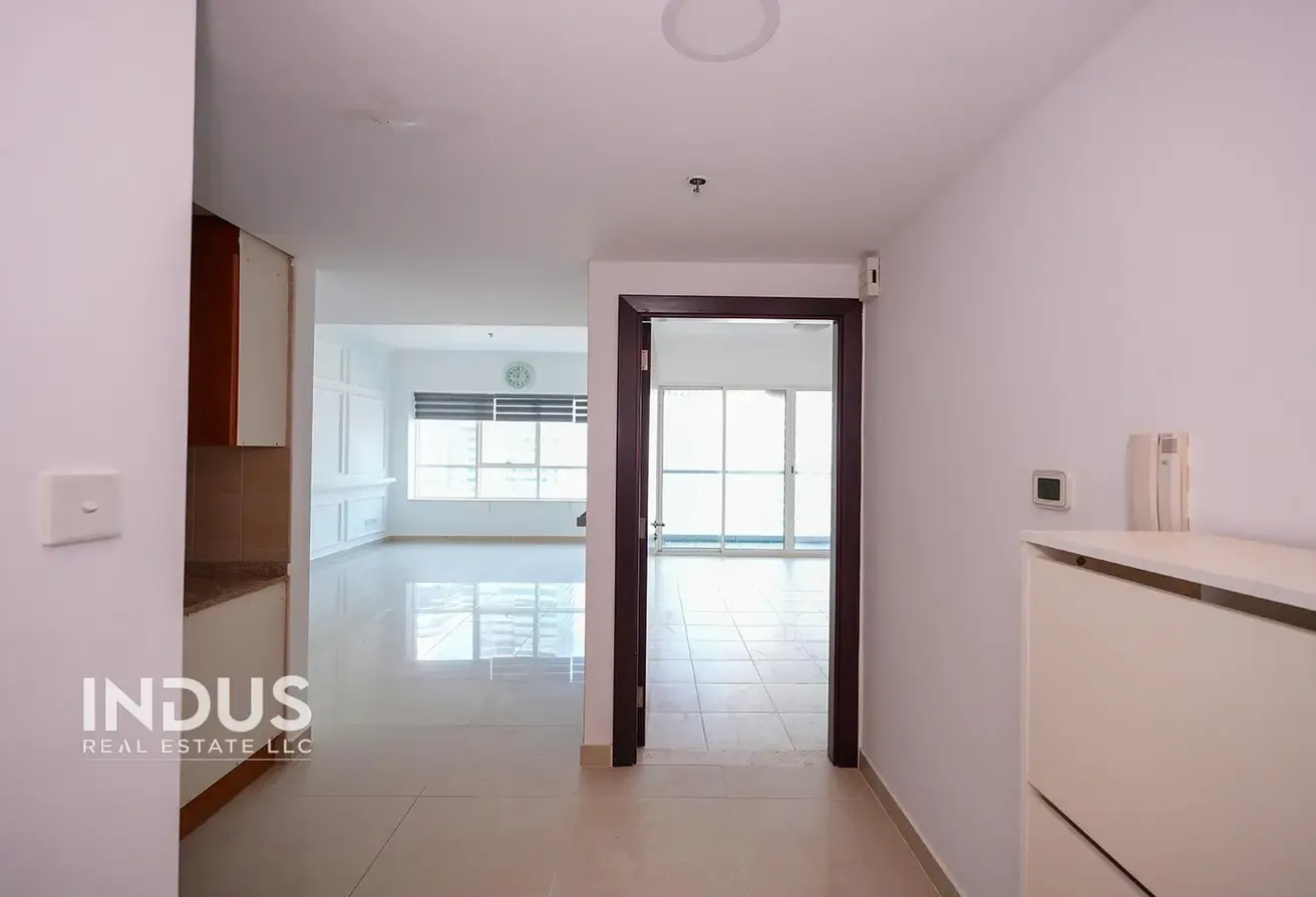 Spacious | Unfurnished | Vacant 1 BHK