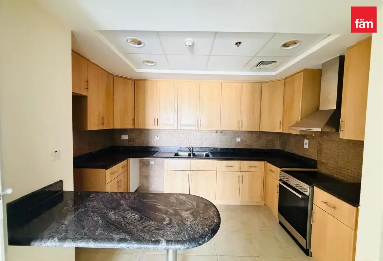 Meadows View | Spacious Unit | Vacant Now