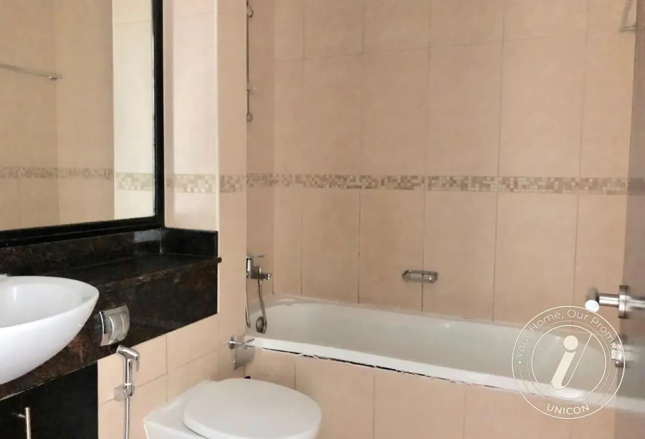 Full Lake View | Bright Studio | Large Balcony