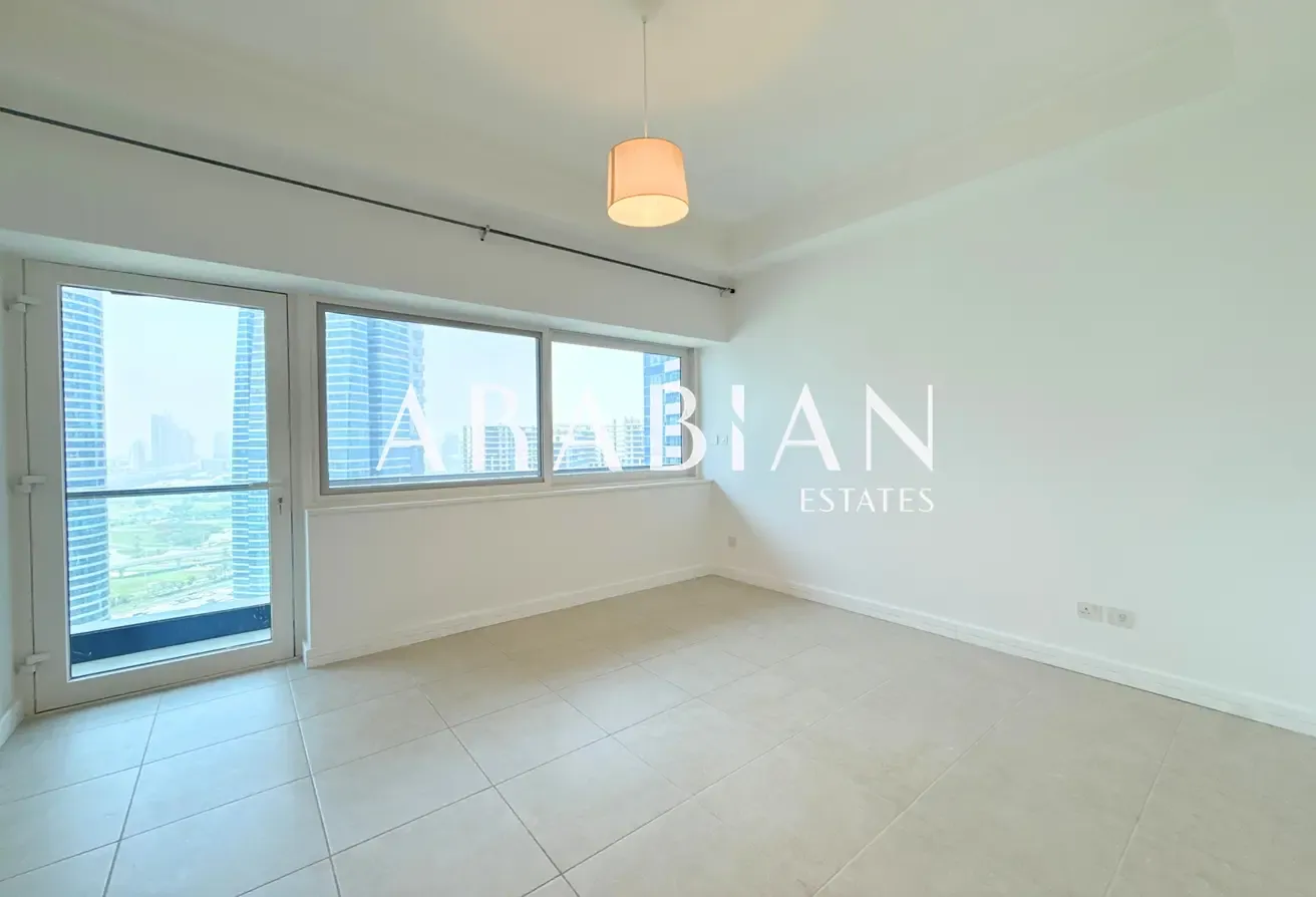 Full Lake View | High Floor | Larger 2 Bed