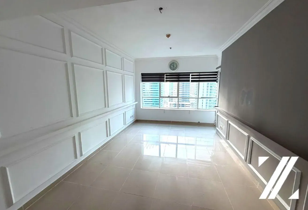 Full Lake View | Spacious Layout | With balcony