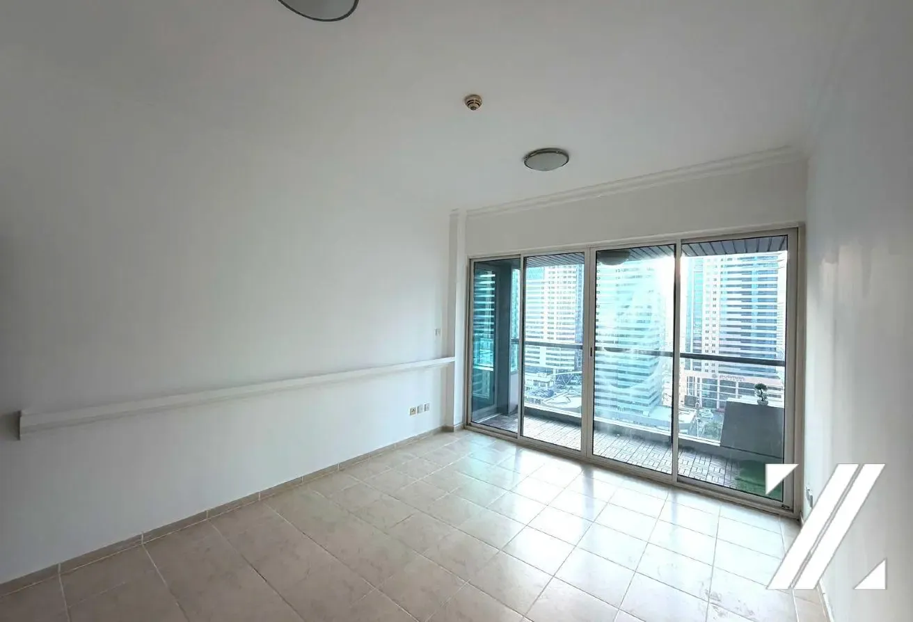 Full Lake View | Spacious Layout | With balcony