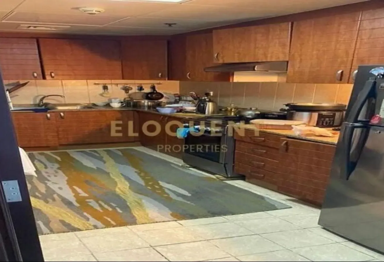 Vacant | Unfurnished | Closed Kitchen