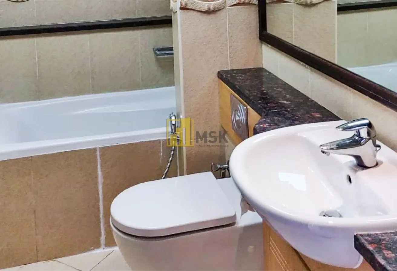 2 Beds + 2 Baths | Full Lake View | Large Layout