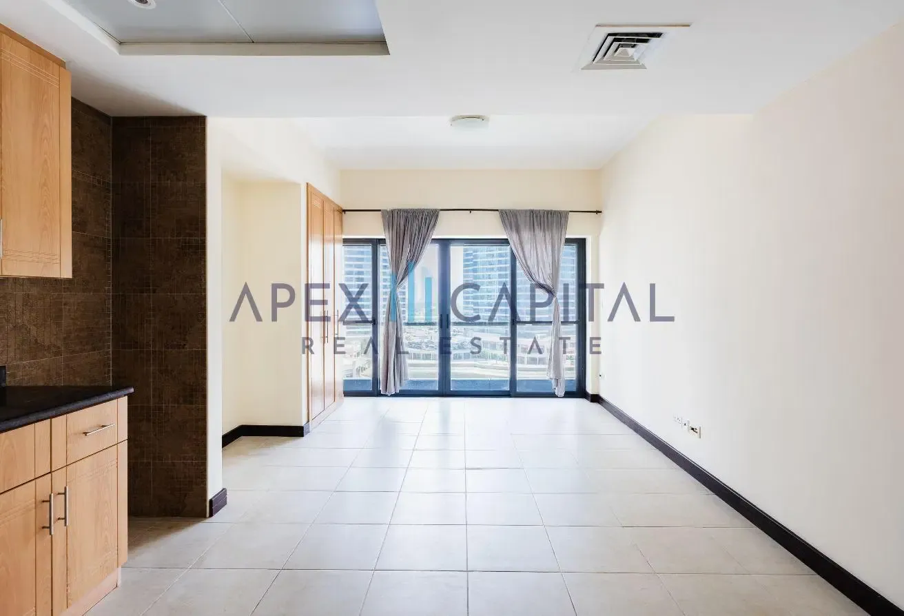 Spacious Studio | Lake View | Balcony | Prime JLT
