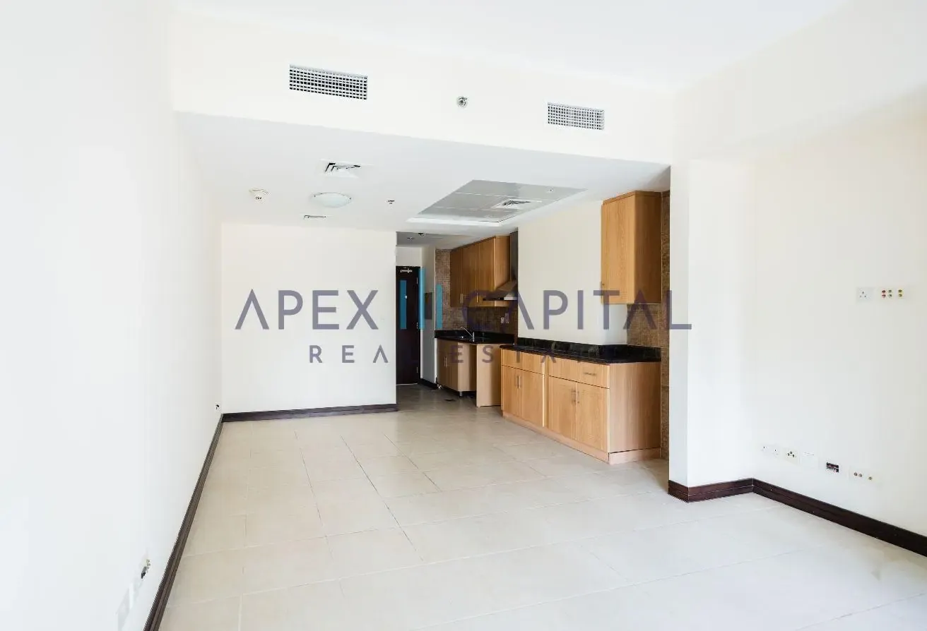 Spacious Studio | Lake View | Balcony | Prime JLT