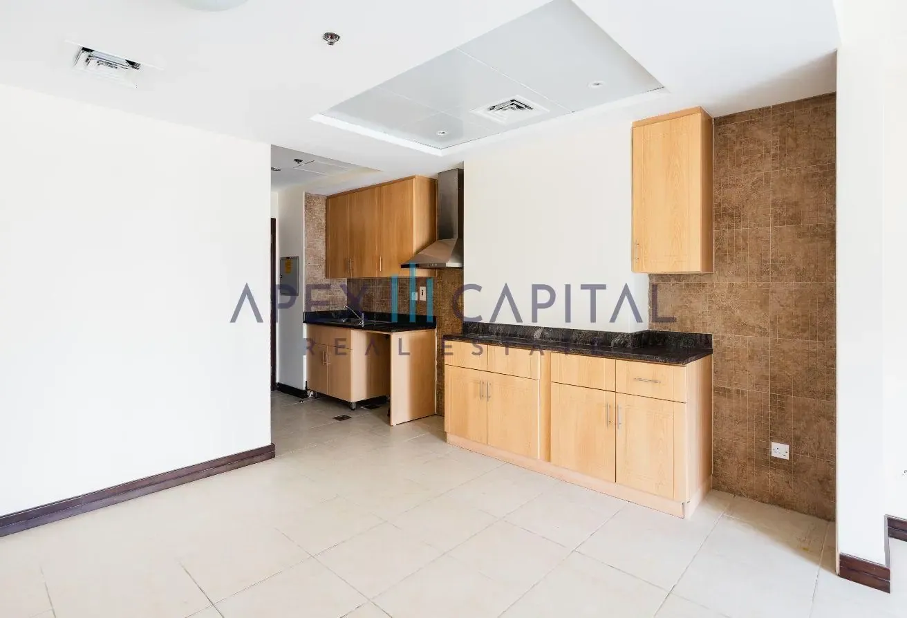 Spacious Studio | Lake View | Balcony | Prime JLT