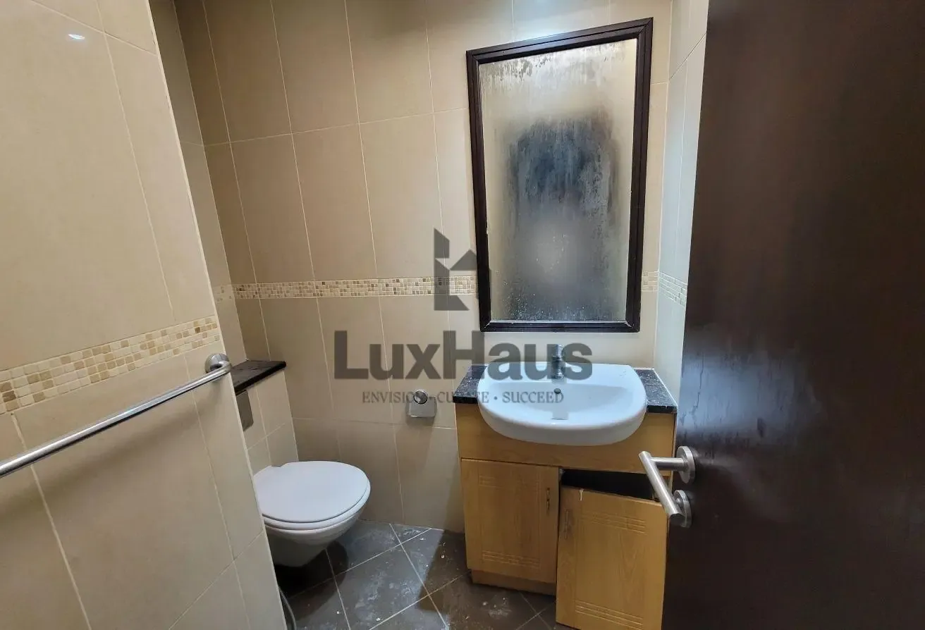 2Bed| Lake View| Balcony| Vacant| Multiple options