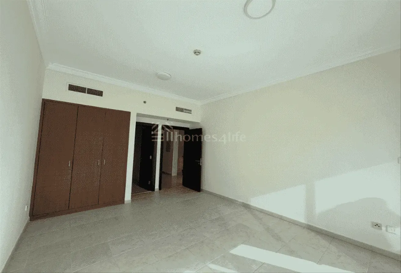 Lake View | Balcony | Vacant | Close to Metro