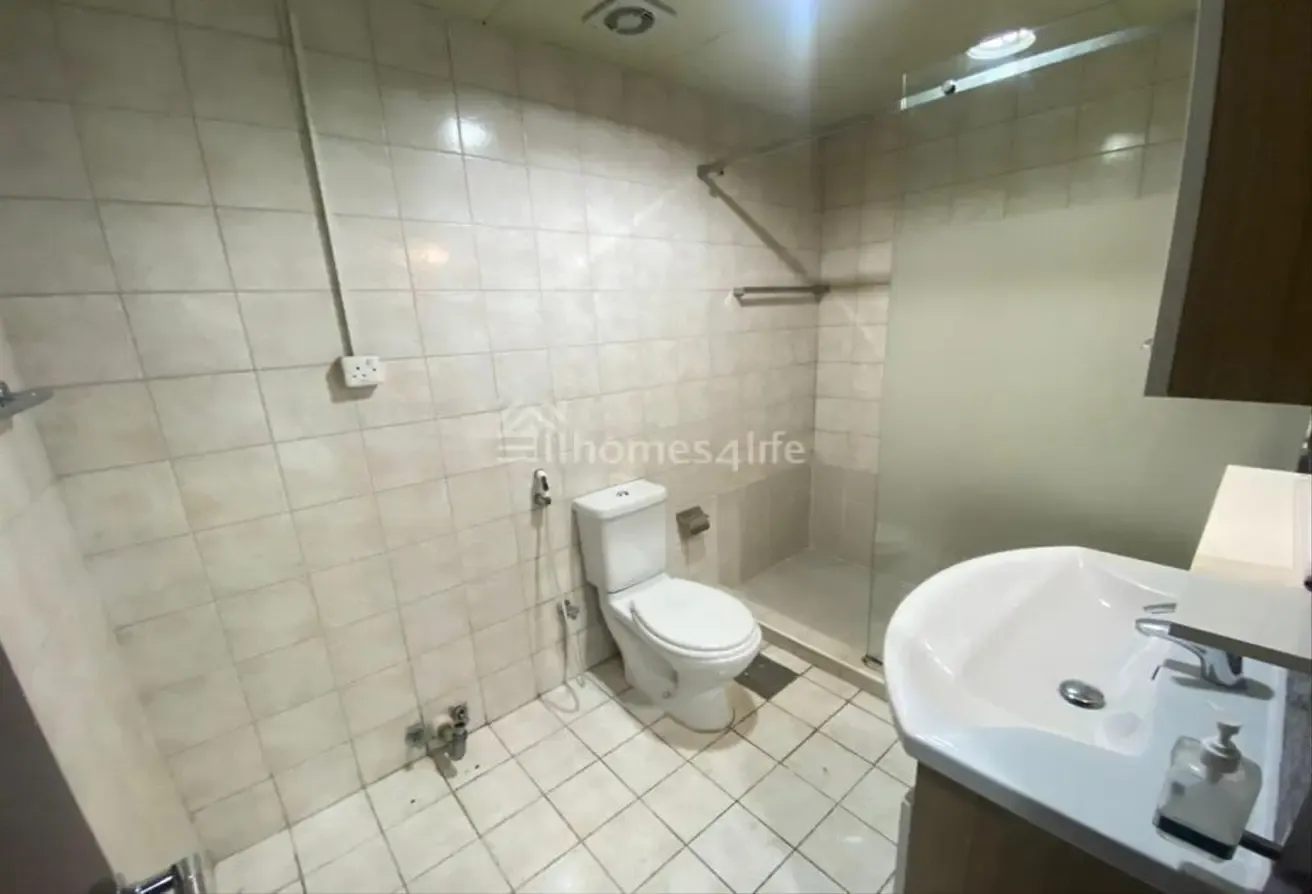 Full Lake View | 2 BR  | Spacious Balcony