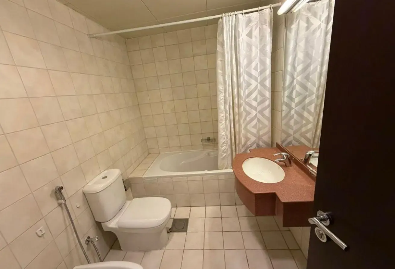 3BHK+ Maid| LAKE VIEW| HOT DEAL| VACAT||FURNISHED