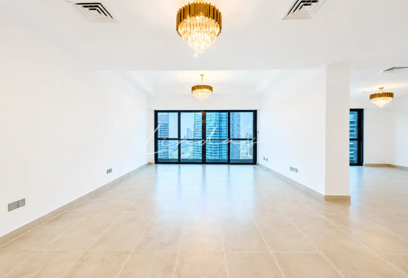 Upgraded 4BR| Maid | High Floor|2 Parking | Vacant