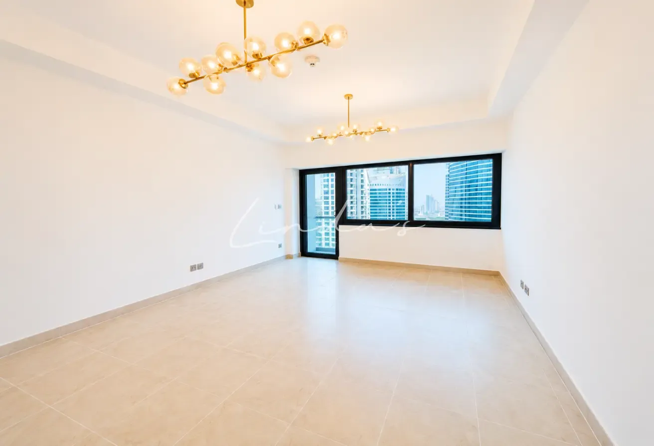 Upgraded 4BR| Maid | High Floor|2 Parking | Vacant