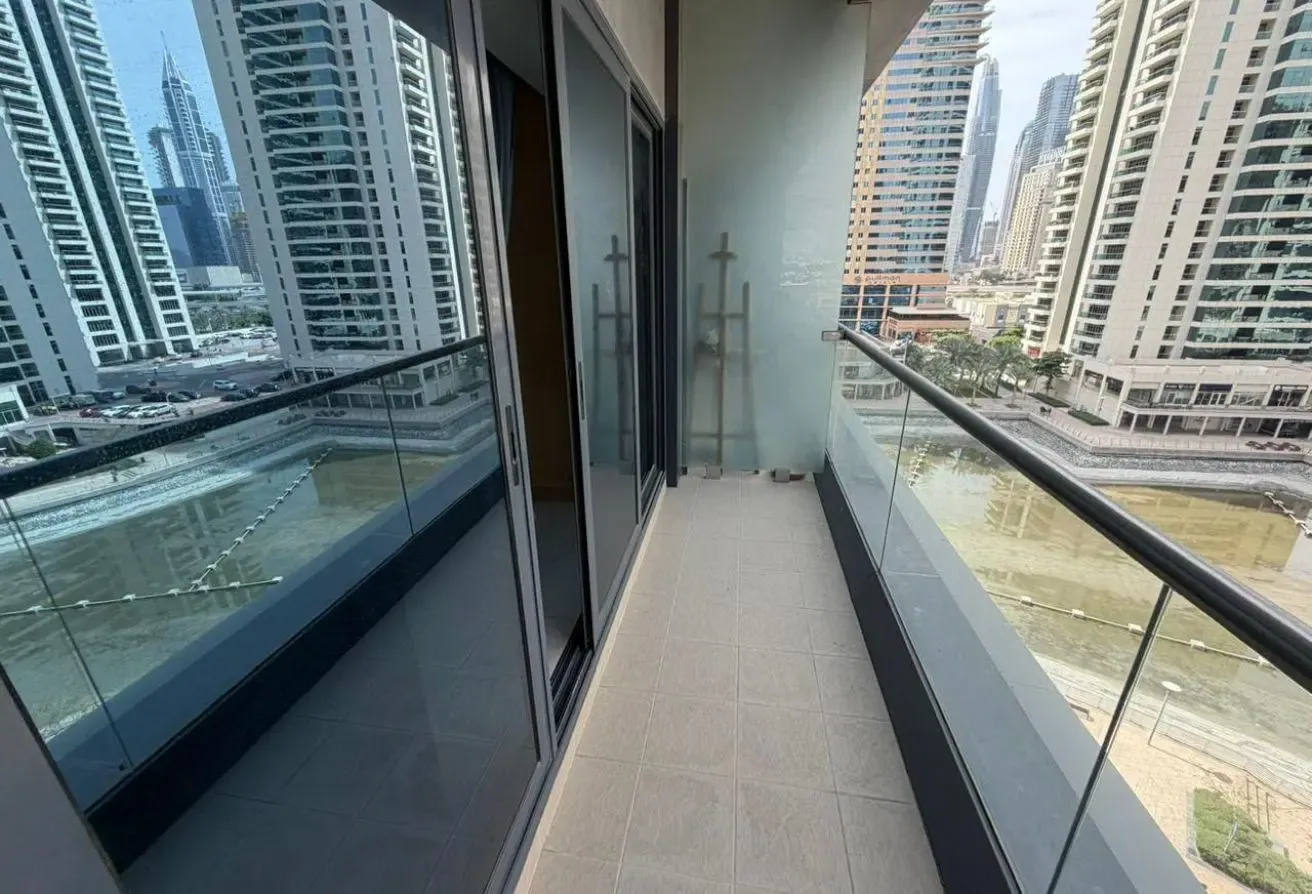 Lake View| Ready to move in|Hot deal| With Balcony