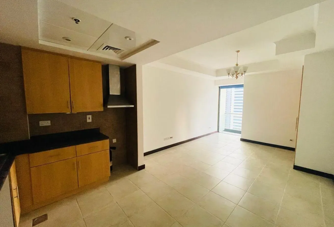 STUIDO| WITH BALCONY| HUGE LAYOUT| LAKE VIEW|