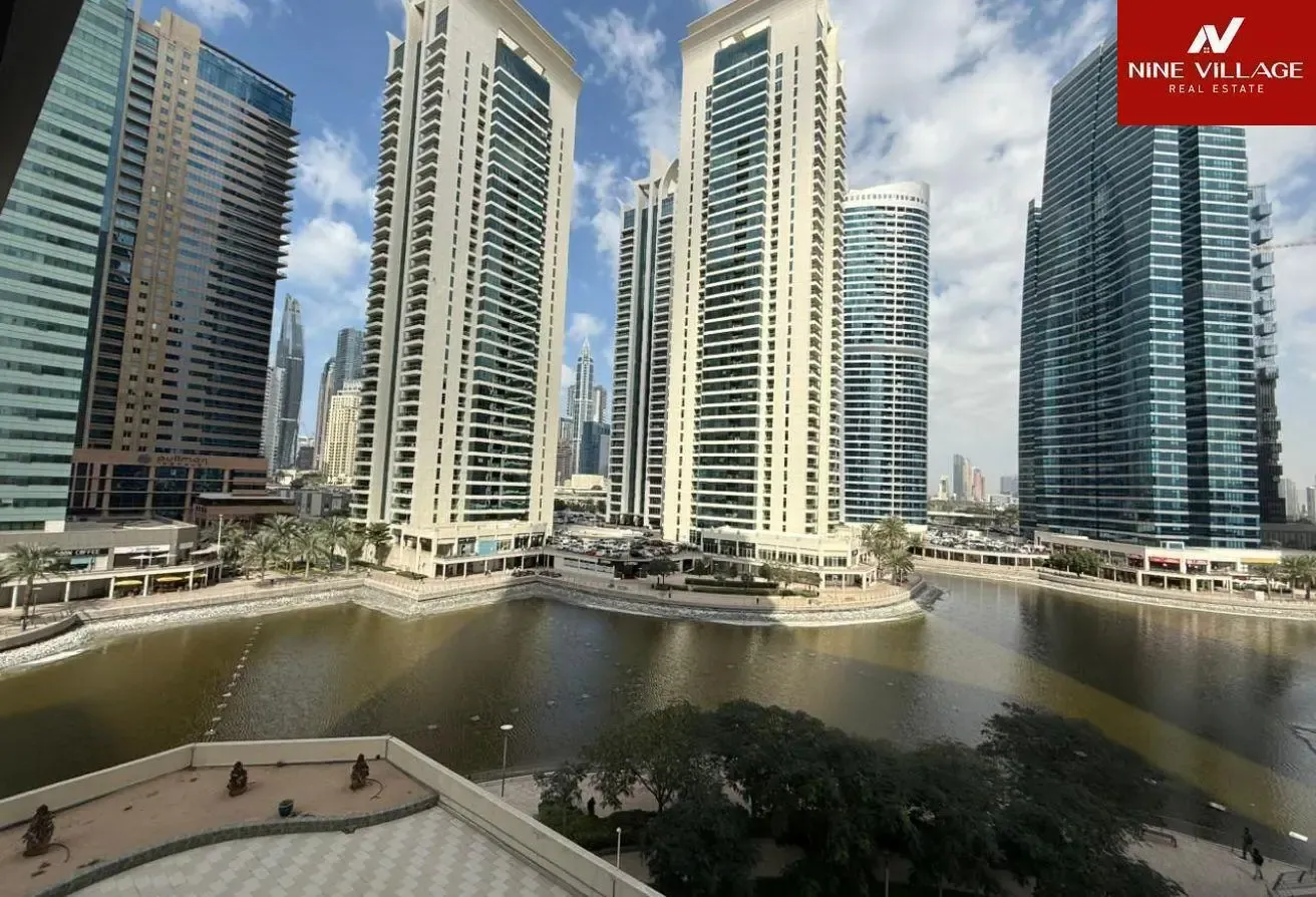 Spacious Studio - Lake View - Balcony