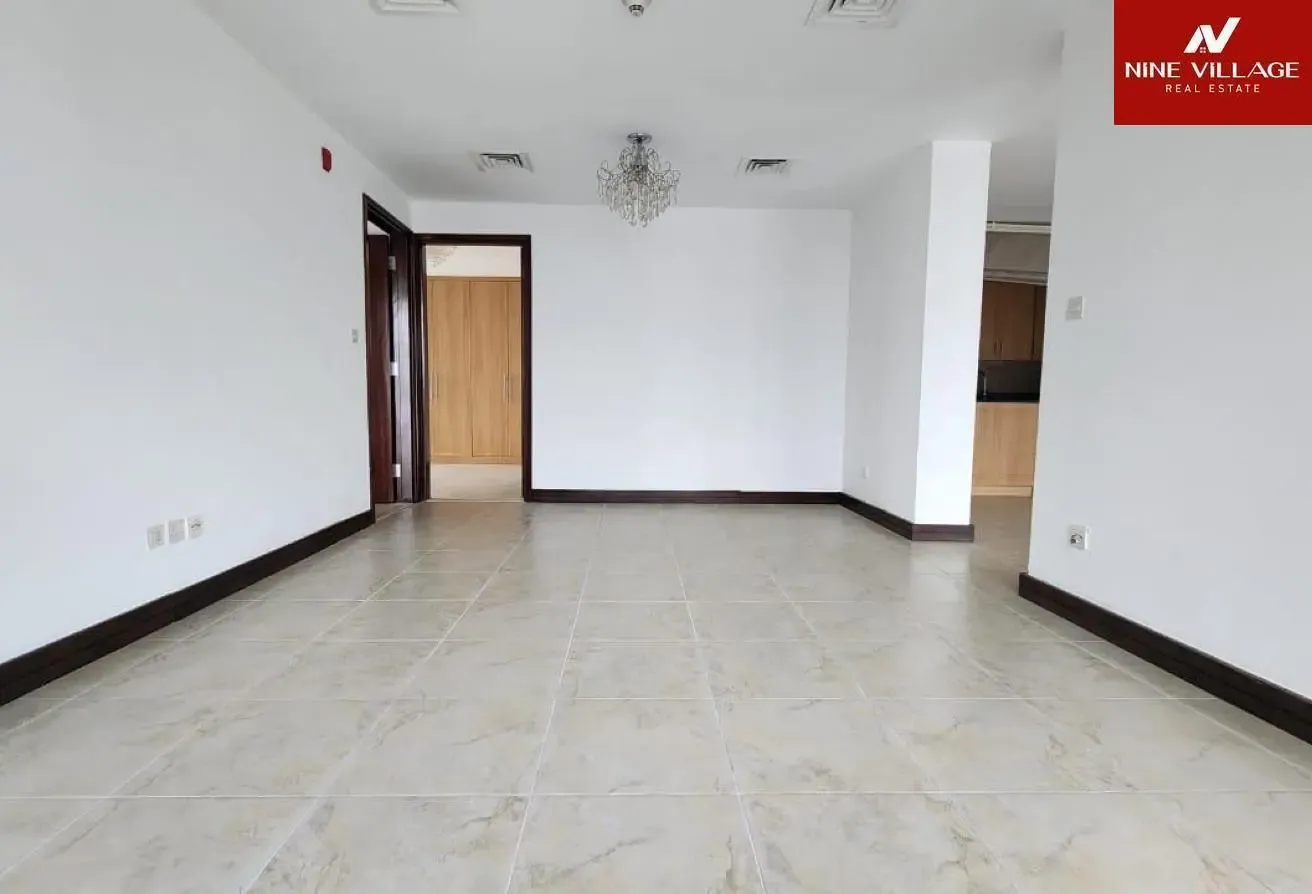 En-Suite 4-Bedrooms + Maid- High Floor - Lake View