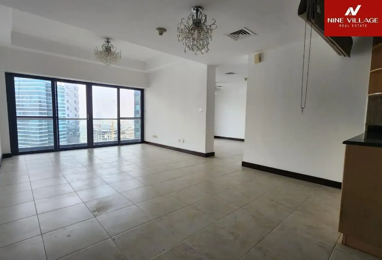 En-Suite 4-Bedrooms + Maid- High Floor - Lake View