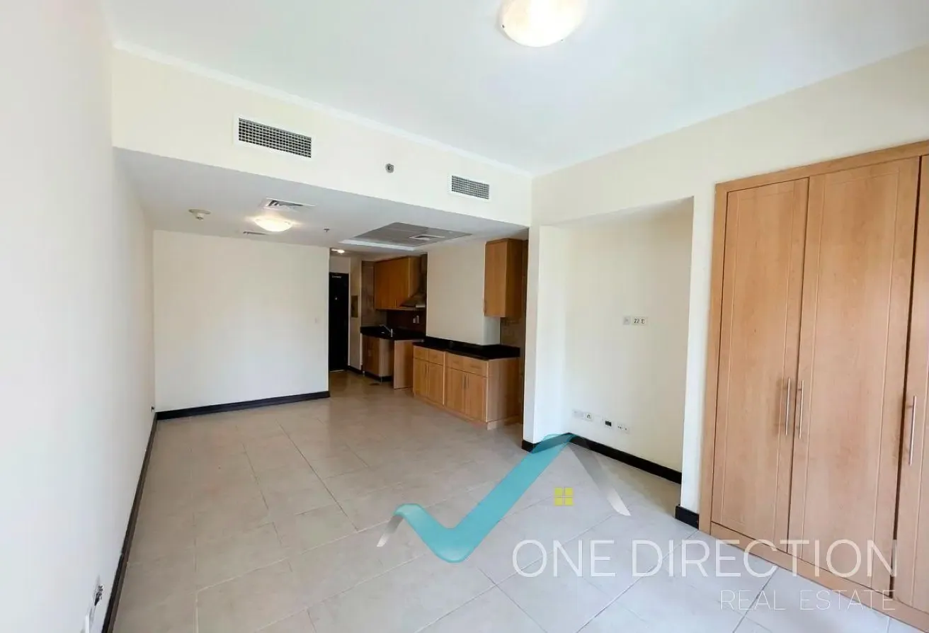 Spacious Layout | With Balcony | Unfurnished