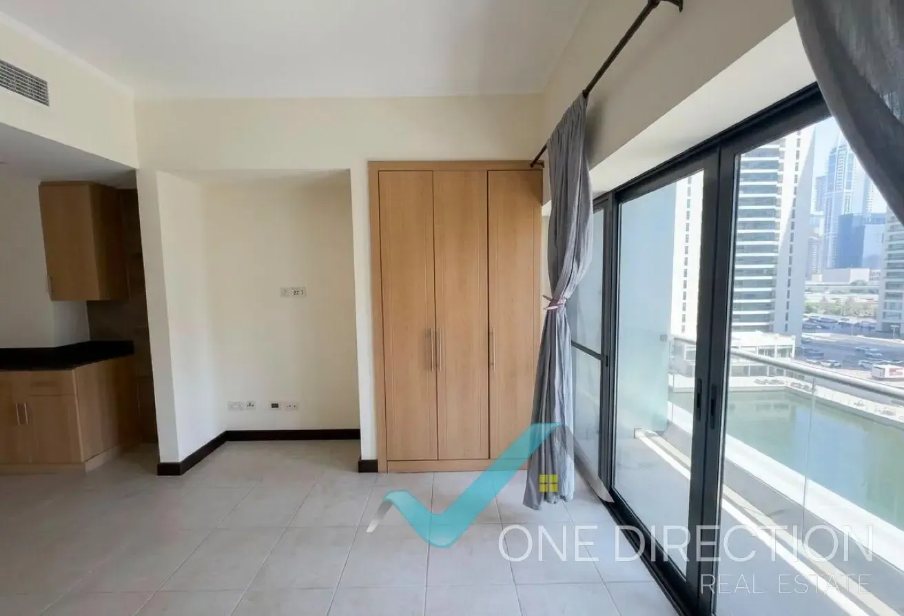 Spacious Layout | With Balcony | Unfurnished